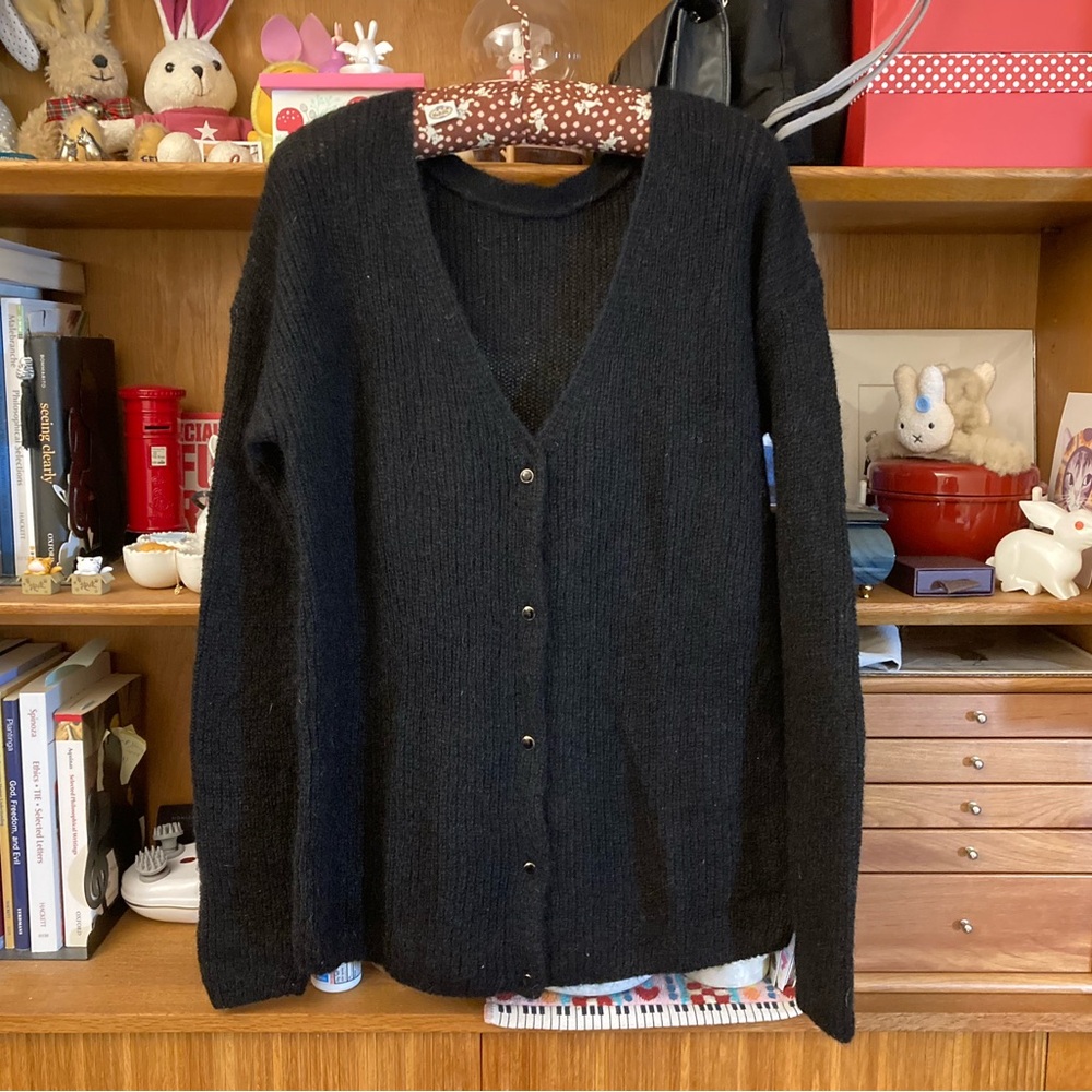 Alpaca blend V-neck sweater